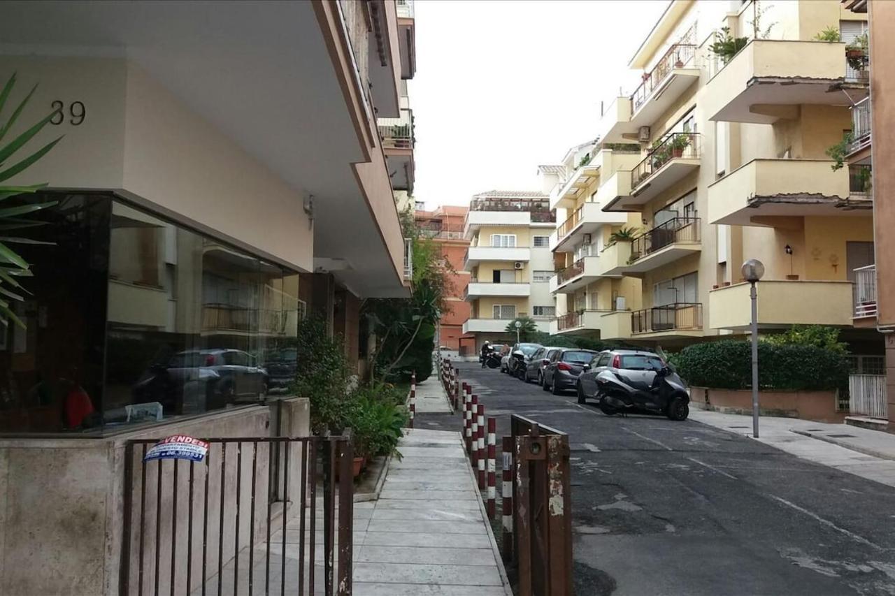 St. Peter - Loft At 50M From Metro Apartment Exterior photo